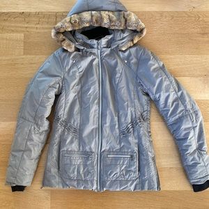 Sunice beige ski jacket winter coat. Bellini collection